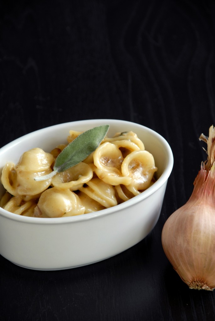 caramelized shallot and crispy sage macaroni and cheese